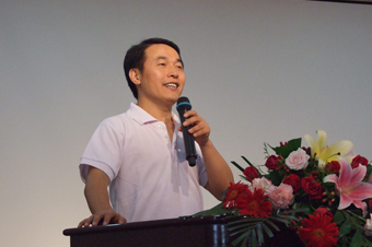 董事長湯傳忠先生做精彩的會(huì)議總結(jié)報(bào)告